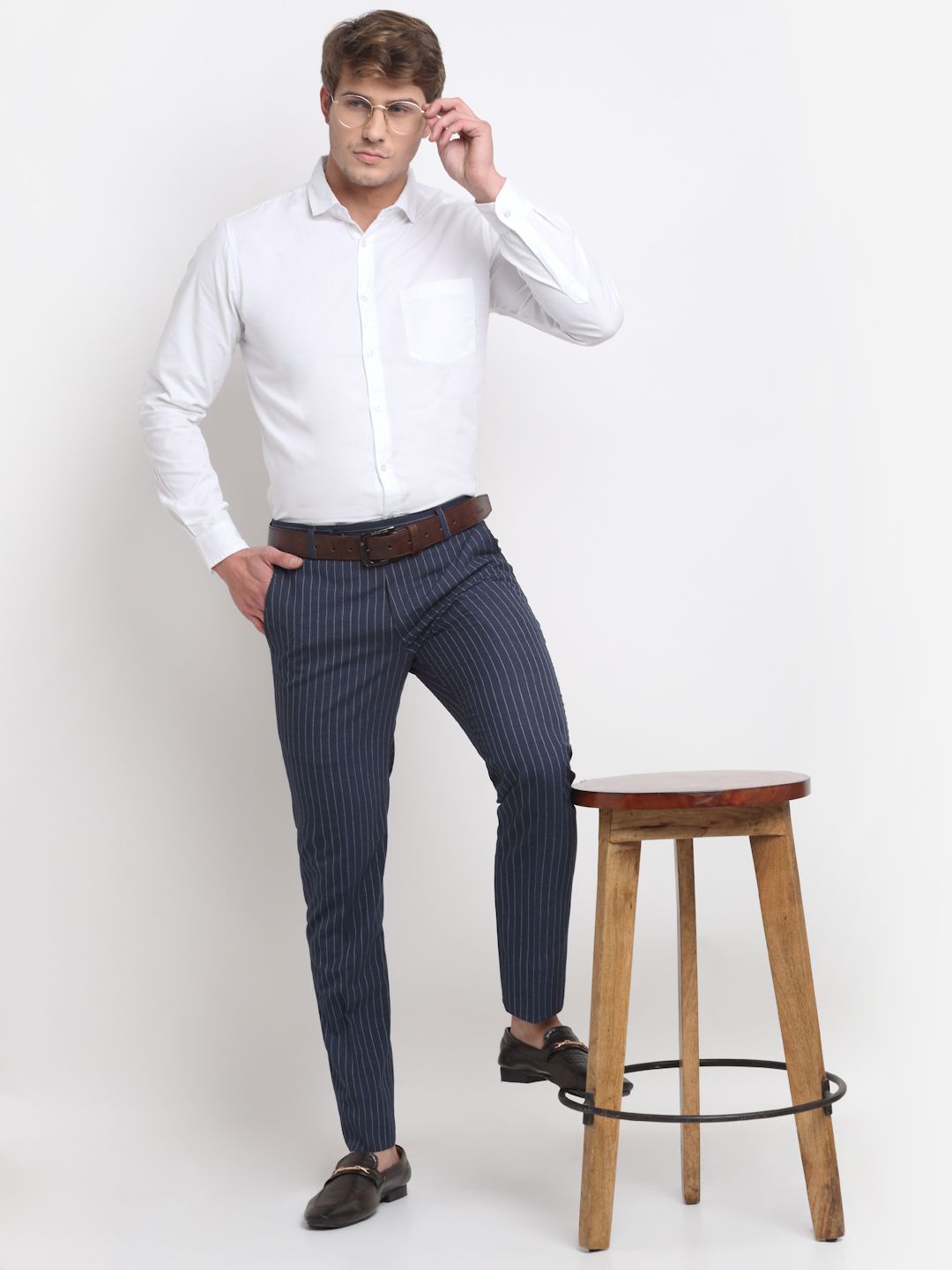 Men midnight blue striped, slim fit checked formal trousers