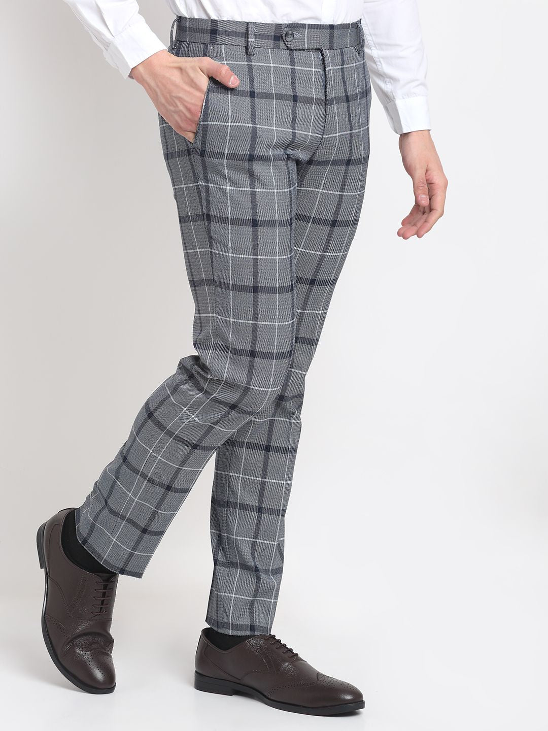 Men blue checked slim fit checked formal trousers
