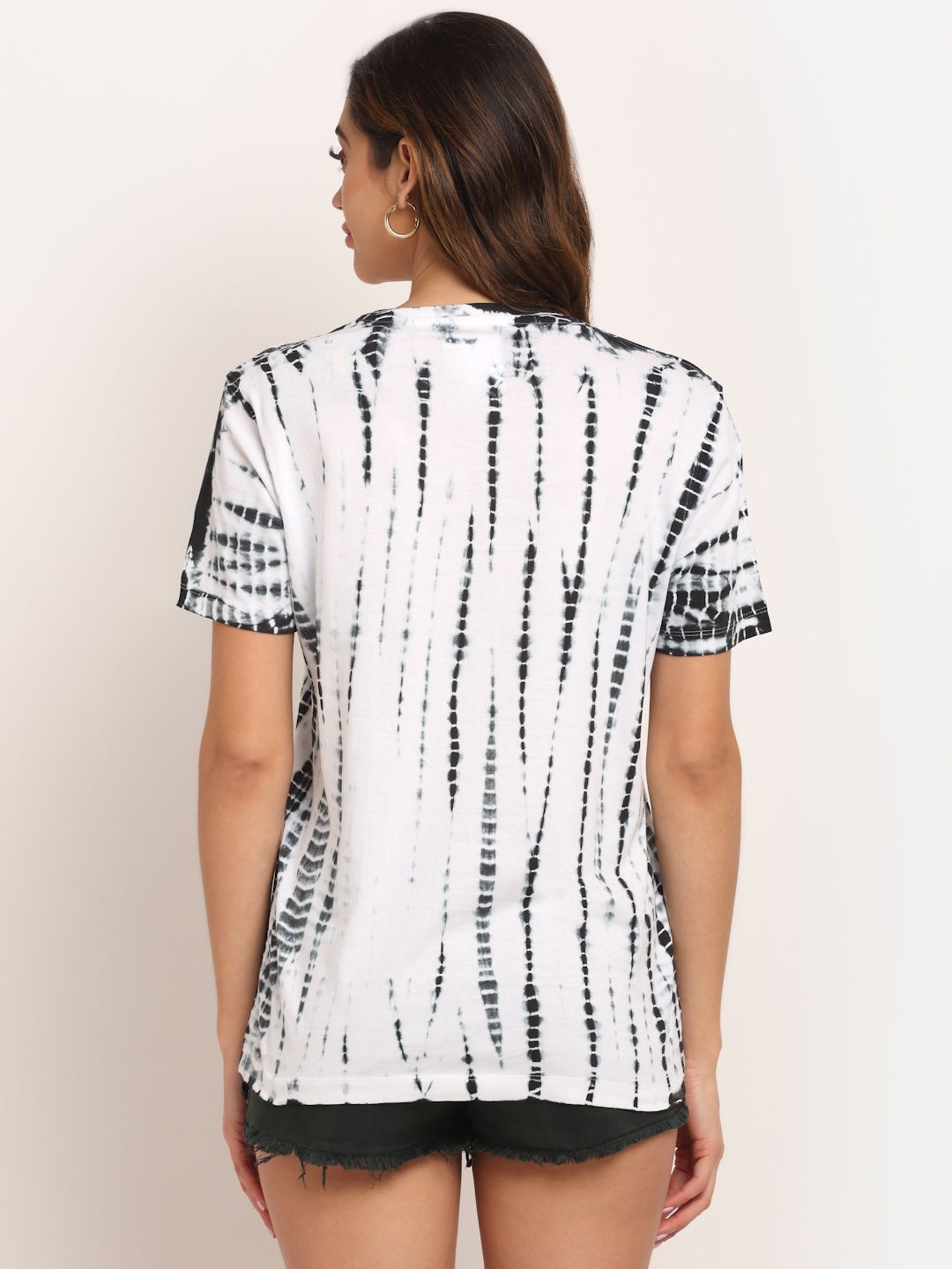 Linear Pattern, Women Combed Cotton Tie & Dye Black T-Shirt